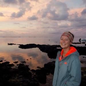 Meet your Posher, Caitlin